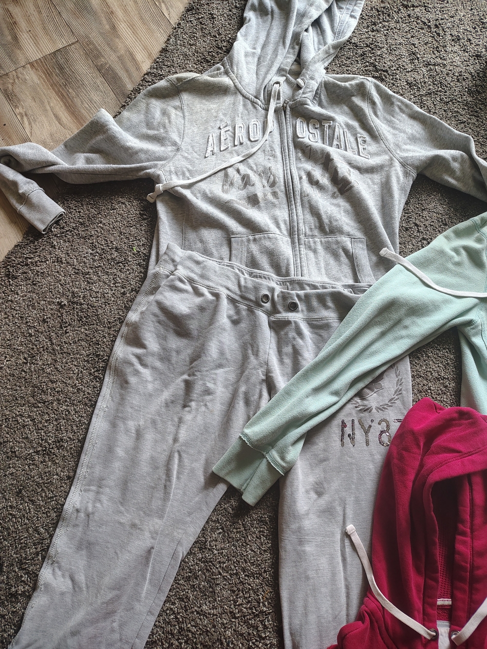 Aeropostale Light Gray Women's Jogger Outfit Plus Two Additional Aeropostale Hoo